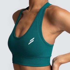 DOYOUEVEN Hyper Flex Sports Bra
